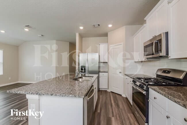 Photo - 14935 Cheshire Way