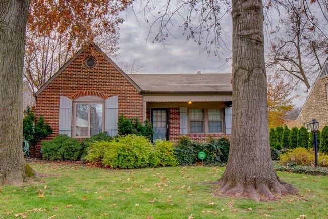 Photo - 3 Bed | 1 Bath in Midtown!