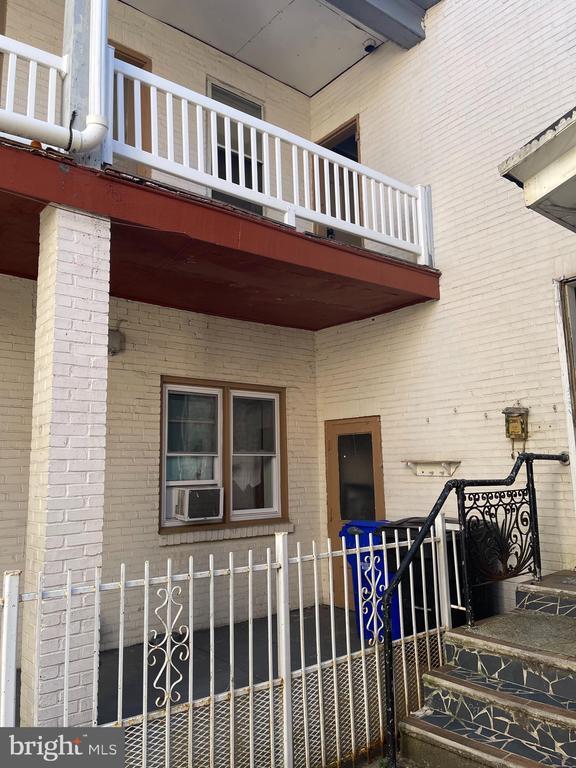 Photo - 1139 Church St