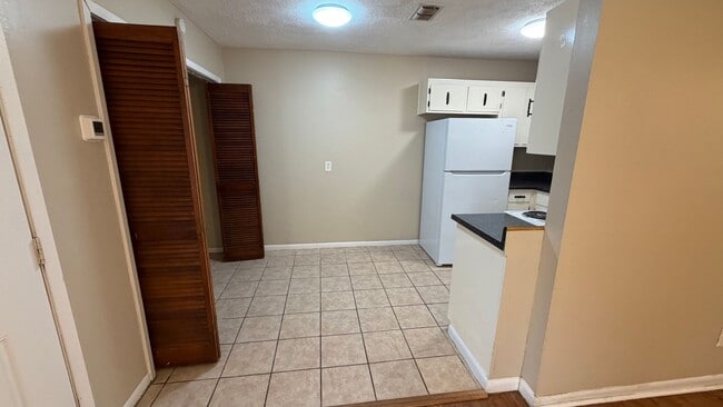 600 N Bob Little Rd Unidad 600 Bob Little Road unit 8