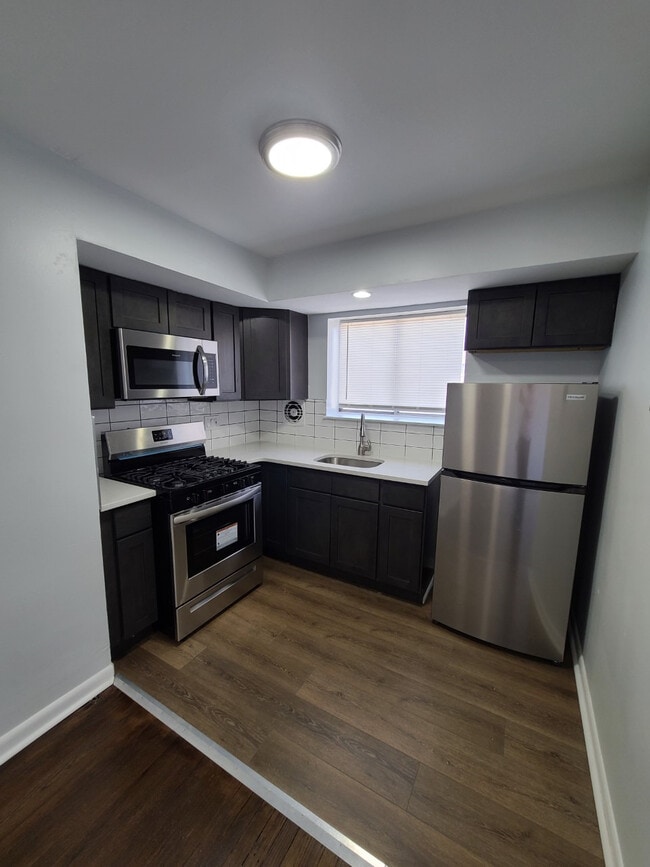 Oak Woods (Collingswood Forest LLC) Apartments Collingswood, NJ