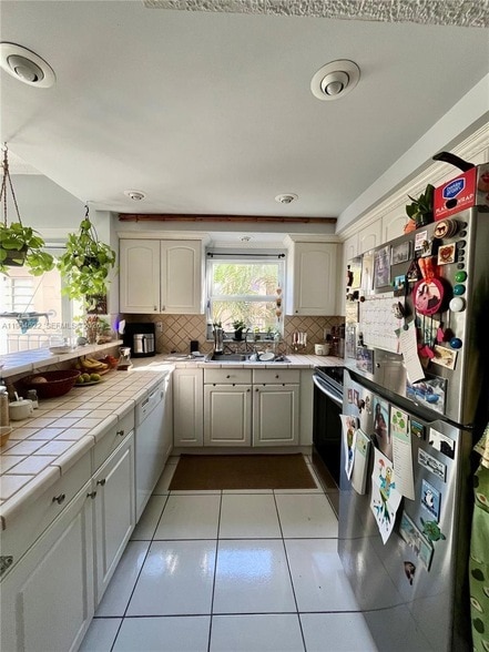 Photo - 1960 Marseille Dr Unidad 204