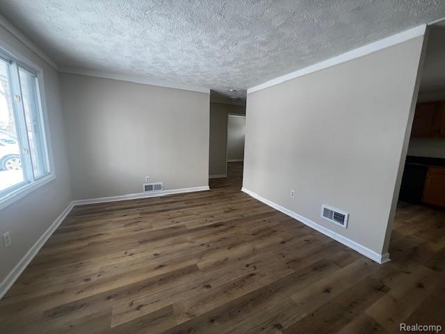 Photo - 17358 Reed St