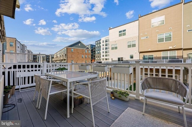 Photo - 107 Armstrong Pl