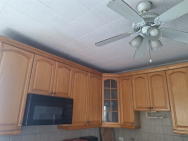 Photo - 49 Byron St Unit 2