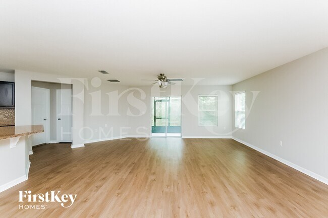 7261 Somerset Pond Dr