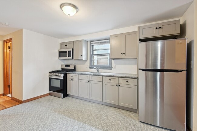 Photo - 350 Cator Ave Unit 2