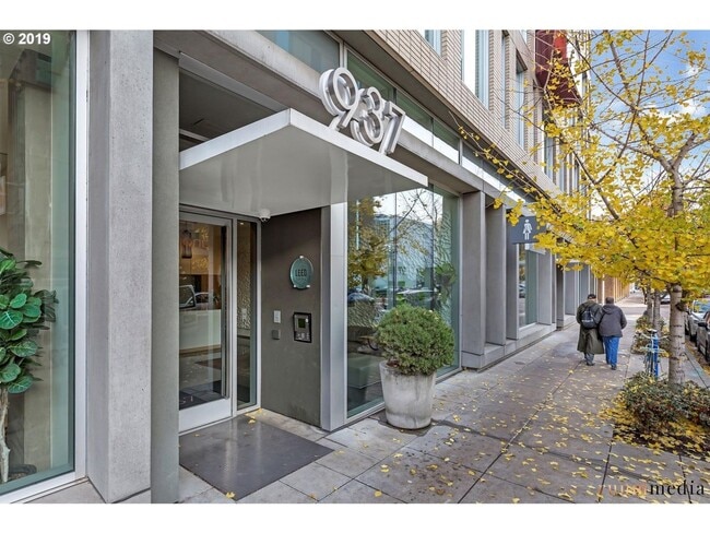 Photo - Stunning Pearl District Corner Unit with F...