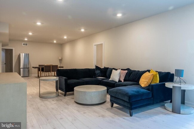 Photo - 402 Mdw Crk Dr