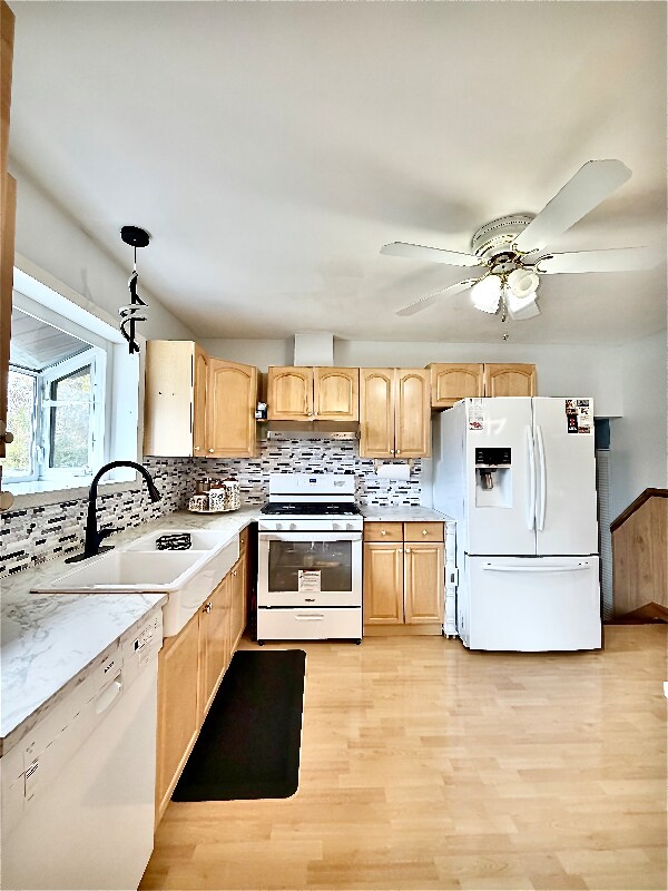 Photo - 1595 Oregon Trail