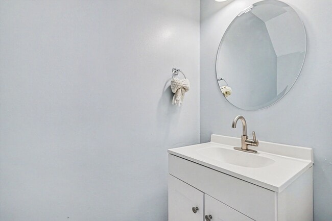 Photo - 3238 Summercroft Ln