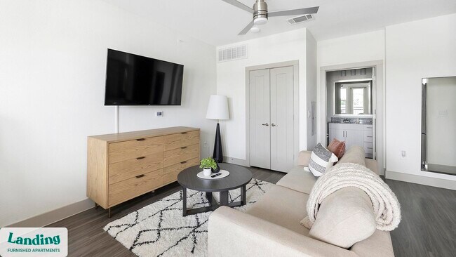 3383 Cedarplaza Ln Unit 1319