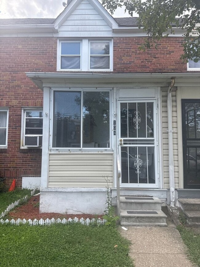 Building Photo - 104 Willow Spring Rd Unit 2 Rental