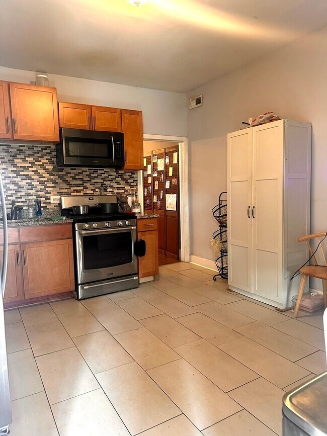 Photo - 1817 S Peoria St