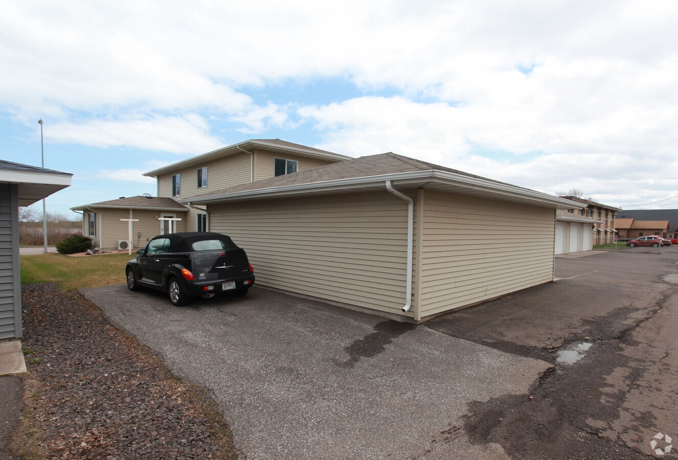 Photo - 1912 E 2nd St