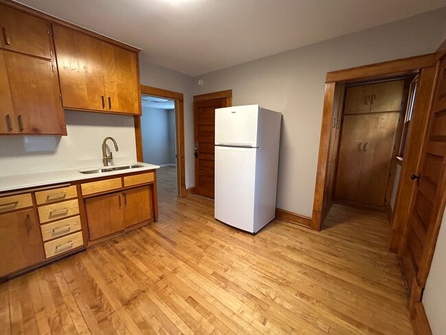 Photo - 512 8th Ave NE Unit 512 8th Ave NE  2