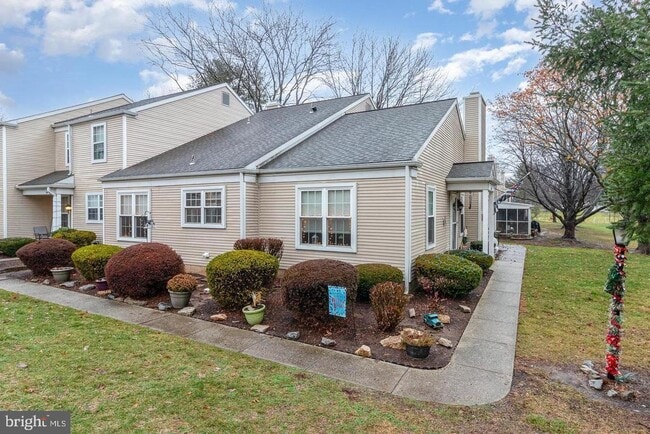 Photo - 1110 Cambridge Ct