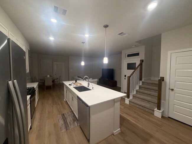 Photo - 4206 Laurel Oak Cir