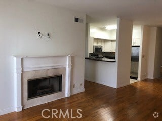 Building Photo - 5500 Torrance Blvd Unit B115 Rental