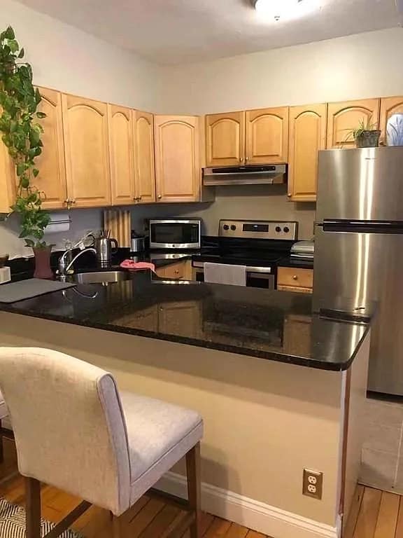 Building Photo - 43 Park Vale Ave Unit #4