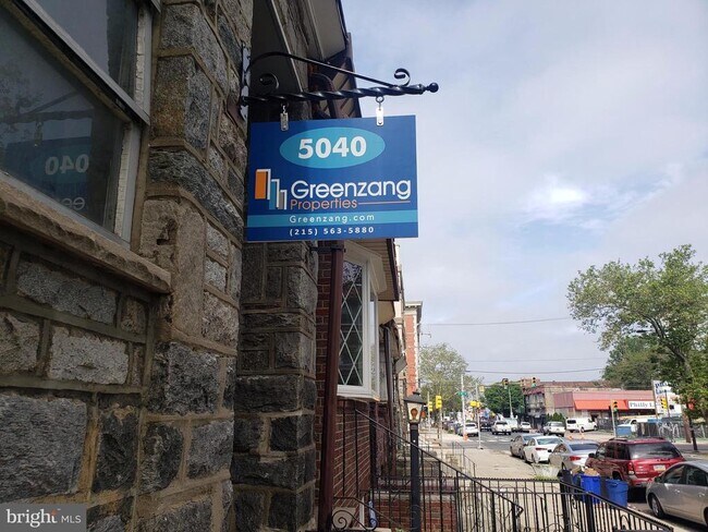 Photo - 5040 Walnut St Unidad 2R