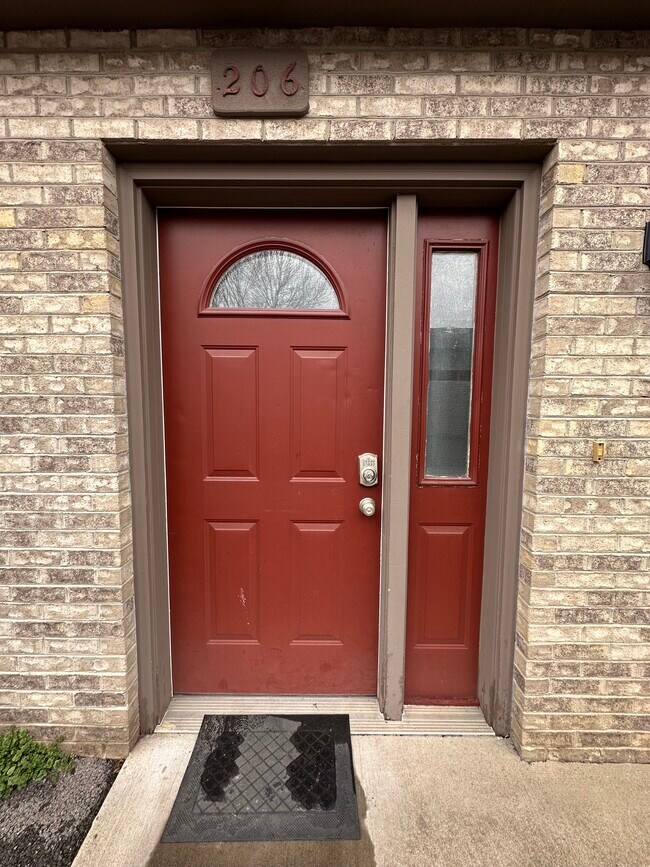 Photo - 206 Stone Gate Cir