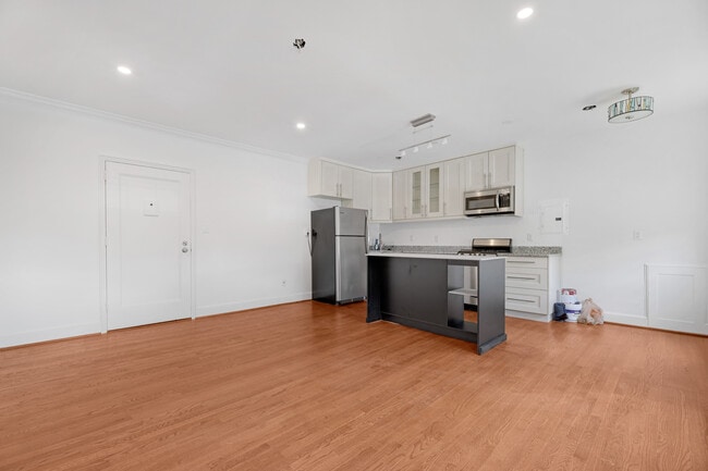Photo - 715 S Washington St Unit A35