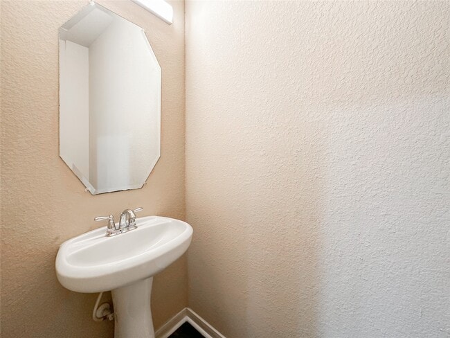 Photo - 16771 Mammoth Springs Dr
