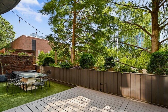 Photo - 3180 Mathieson Dr NE Unit 502