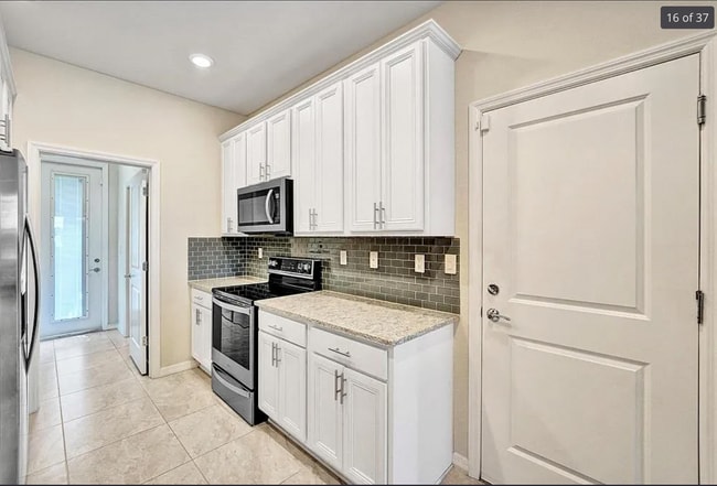 Building Photo - 4810 Eucalyptus Dr Unit 2 Rental