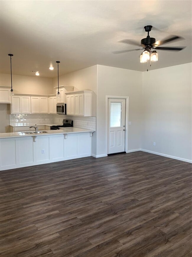 Photo - 3215 Enclave Pl