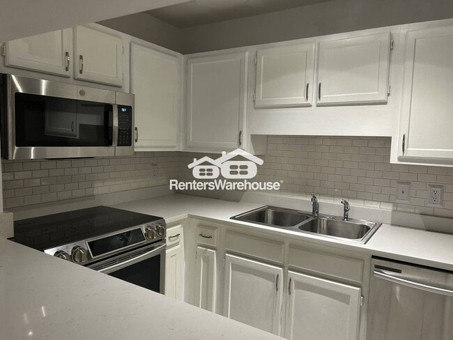 Photo - 1303 Gables Dr Unit 1303