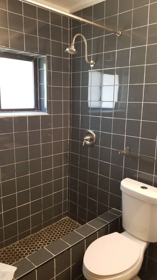 Photo - 1952 Madison St Unit Madison Studio