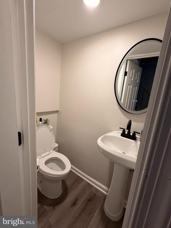 Photo - 7735 Matisse Way
