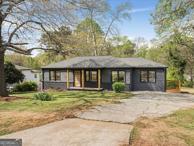 Photo - 960 Pine Forest Dr SW