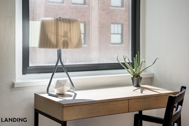 Photo - 933 McGee St Unit 2-934