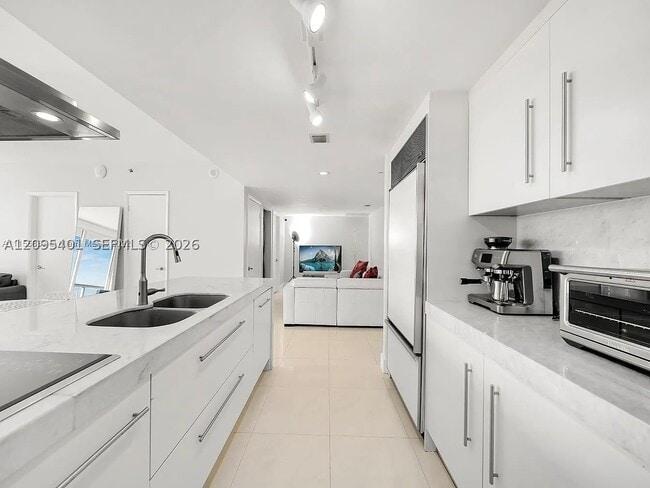 495 Brickell Ave Unit 5505
