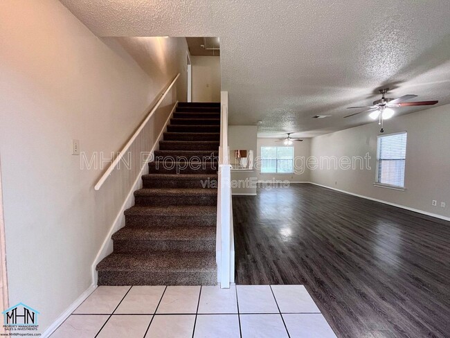 Photo - 8143 Chestnut Manor Dr