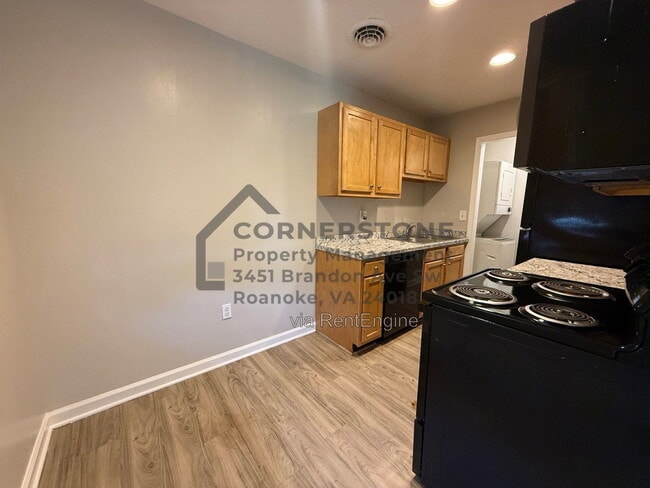 2232 Plantation Rd NE