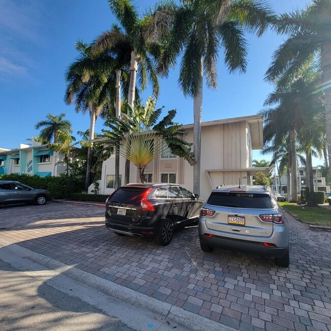 Photo - 124 Isle of Venice Dr Unit 4