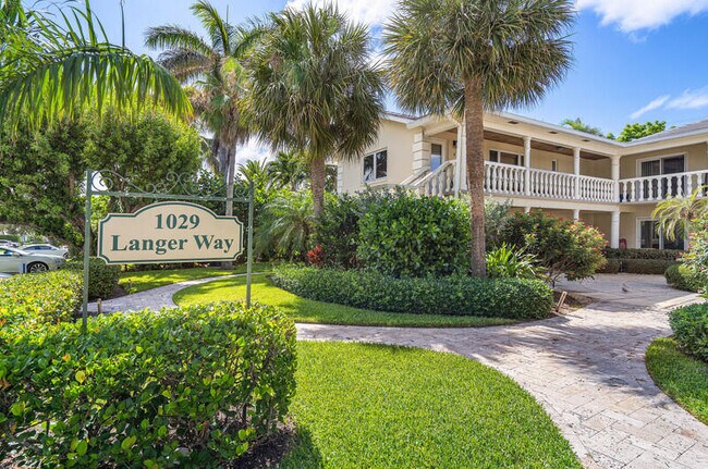 Photo - 1029 Langer Way Unit 5