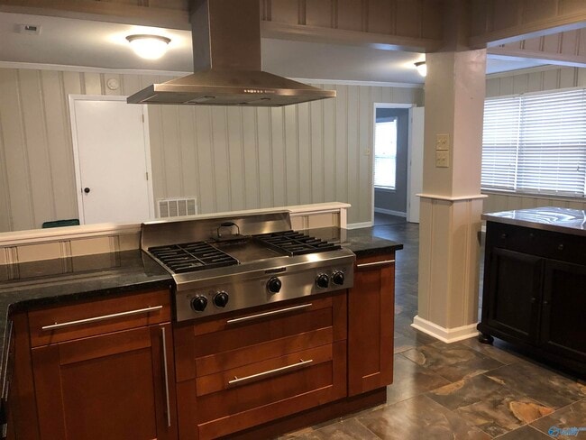 Photo - 7601 Martha Dr SE