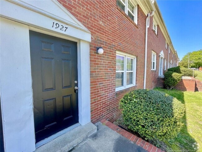 Building Photo - 1927 King George Dr Rental