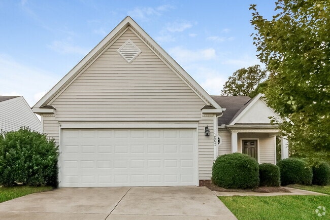 Building Photo - 1002 Great Falls Dr Rental