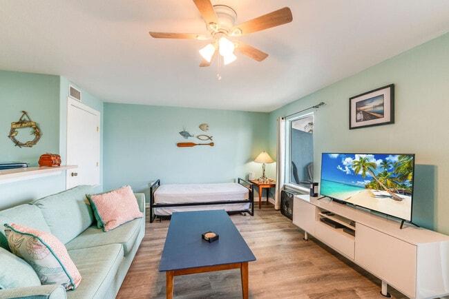 Building Photo - 15010 Leeward Dr Rental