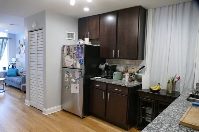 Photo - 834 N Mozart St Unit 1F