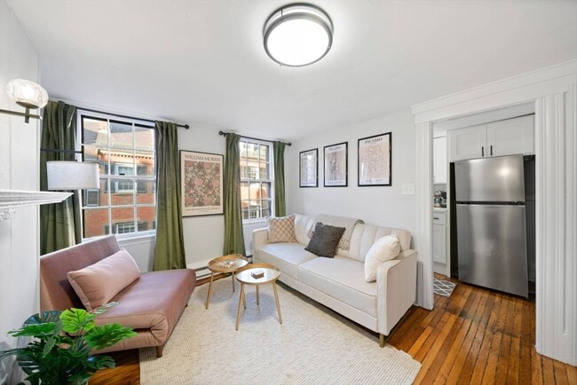 Photo - 102 Revere St Unidad 3