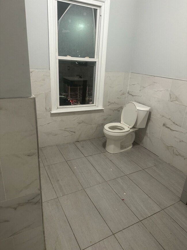 Photo - 47 Fabyan Pl Unit 2