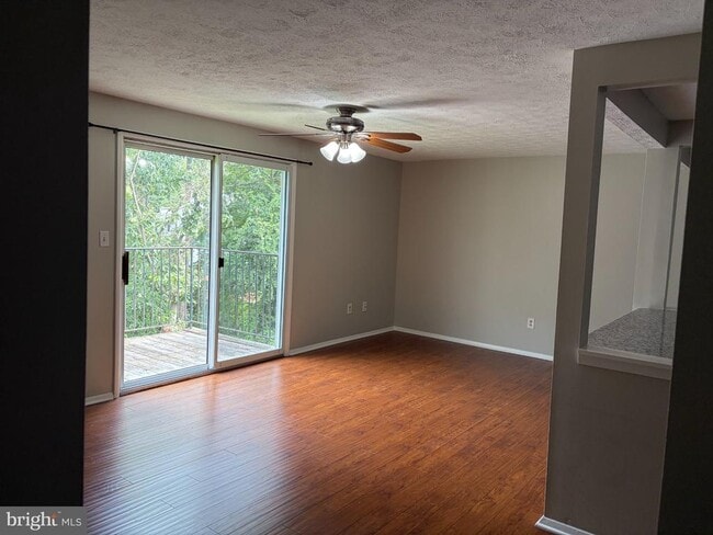 Photo - 3503 Wedgewood Ct Unit M