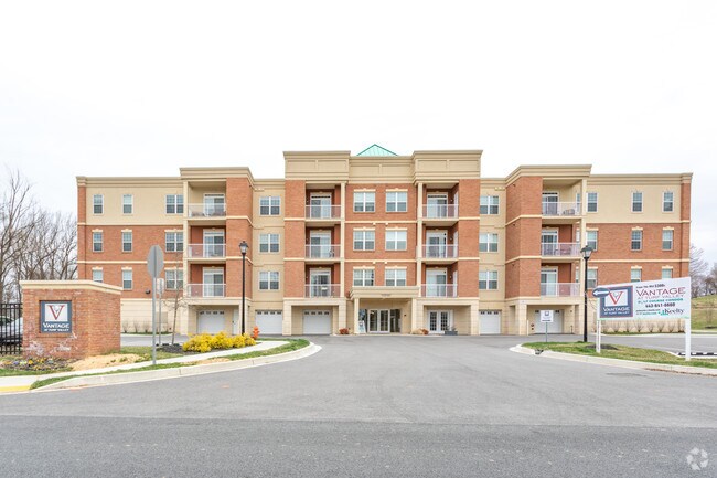 Photo - Vantage at Turf Valley